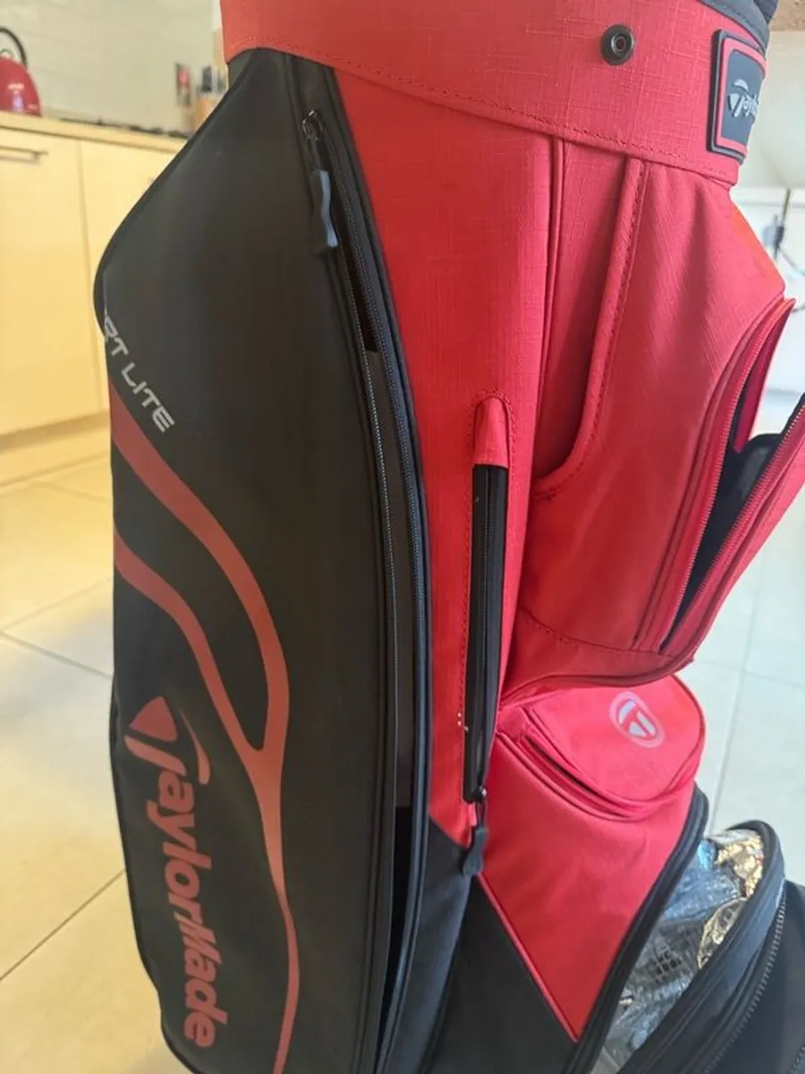 taylormade cart bag - Image 3