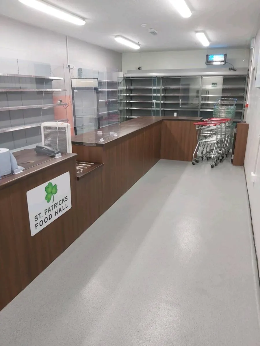 Shop contents..display fridge .metal shelving - Image 1