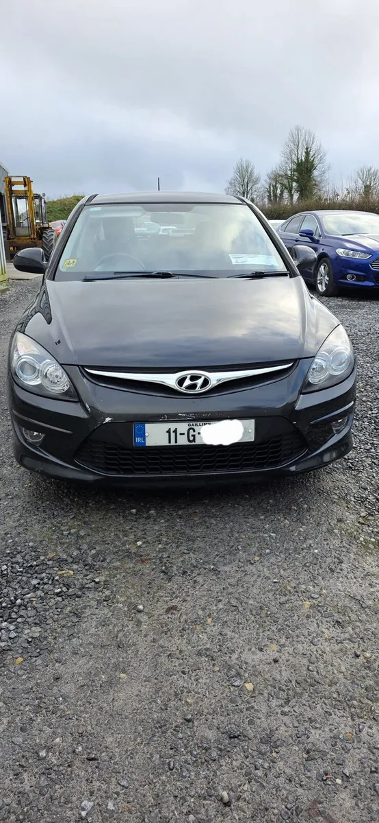 11 HYUNDAI I30 DIESEL - Image 2