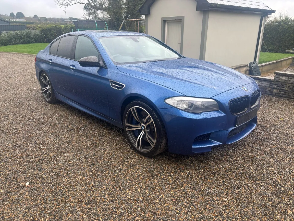 2013 BMW M5 engine knocking - Image 1