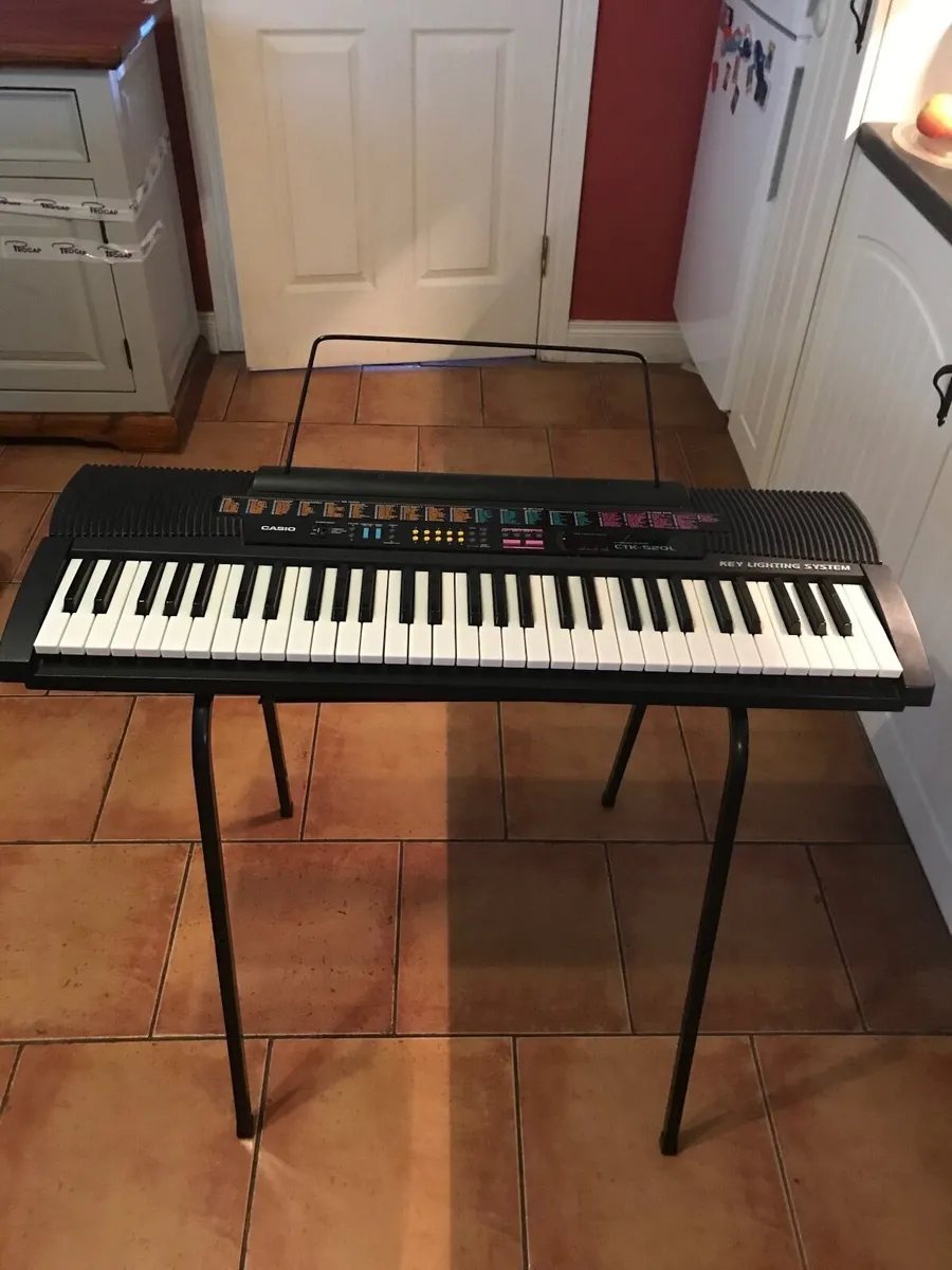 Casio TK520L Keyboard with Key Lighting - Image 1