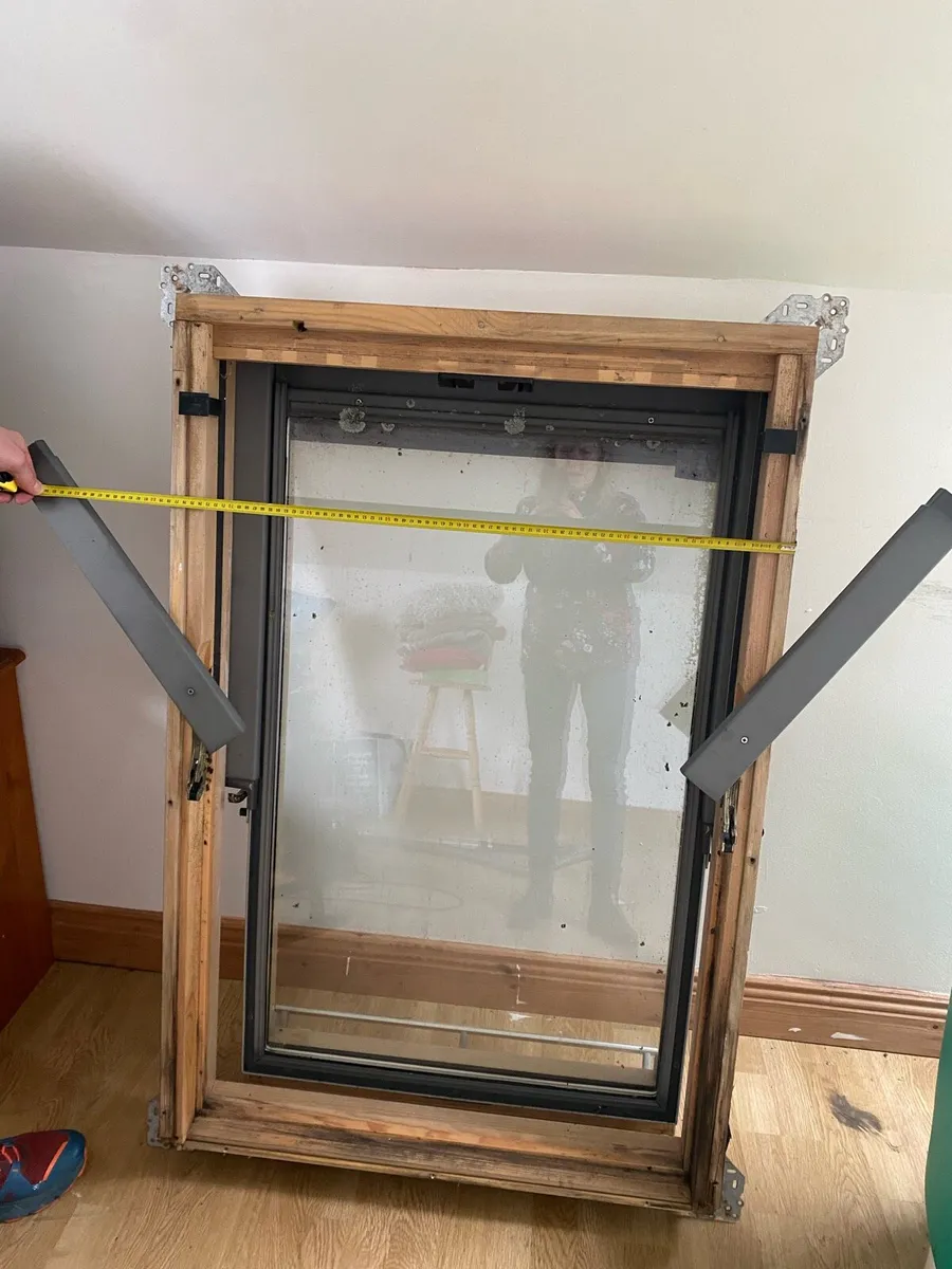 VELUX WINDOW - Image 1