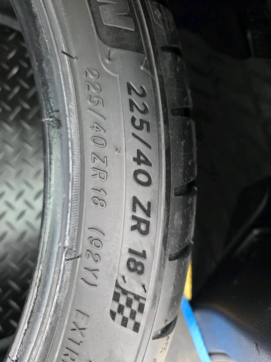 Mitchlin pilot sport 4s 225/40 R18 - Image 1