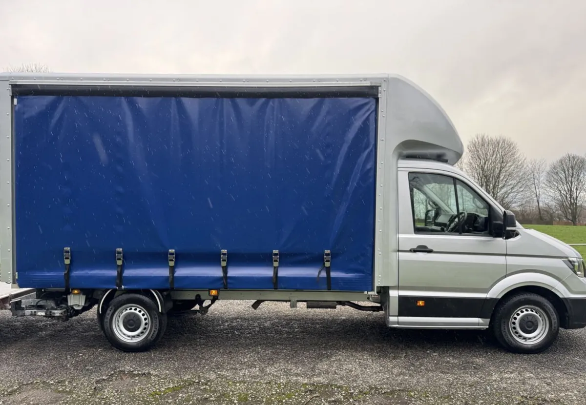 2021 MAN TGE Curtainsider Van - Image 1