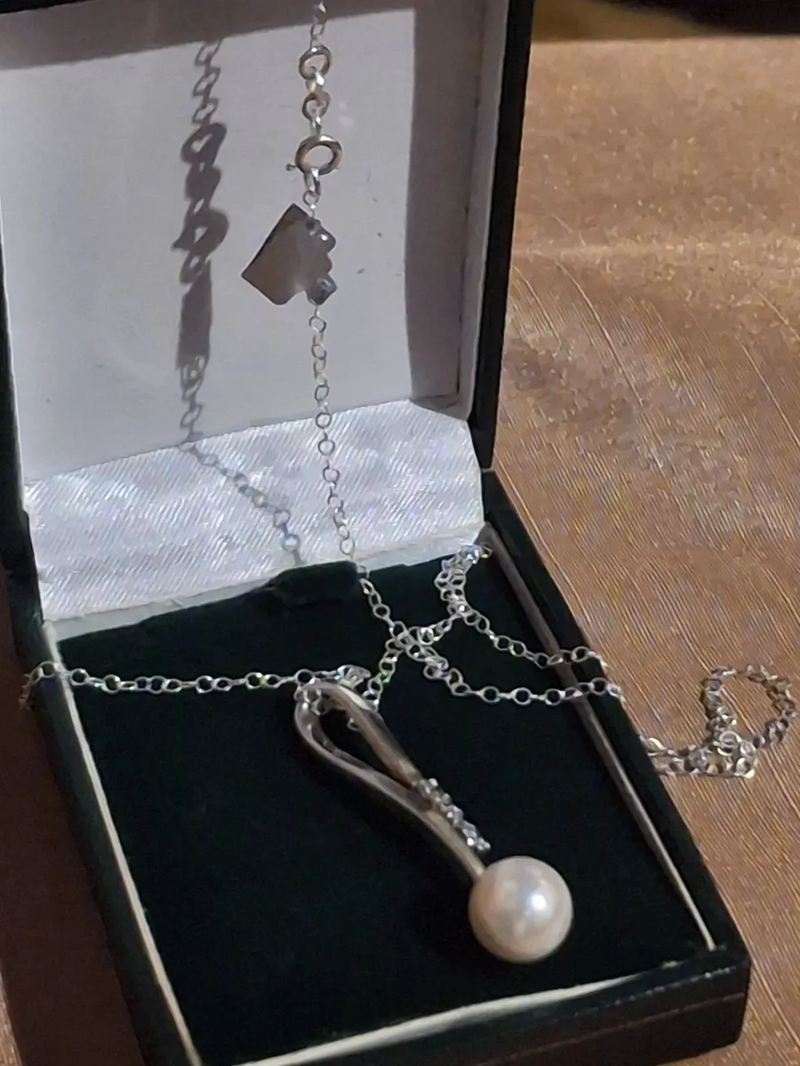 Vintage Sterling Silver & Luster Pearl Pendant... - Image 1