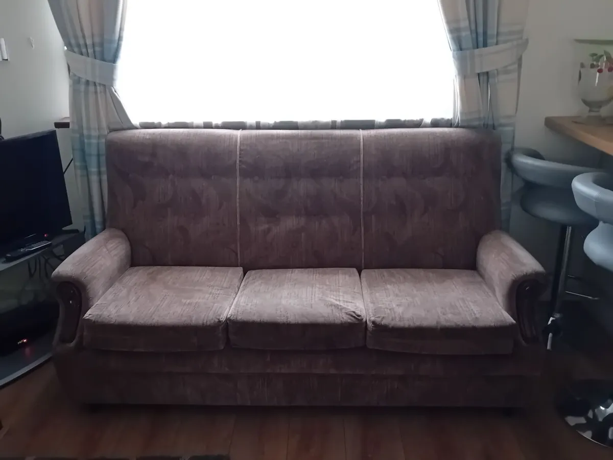 FREE 3 Piece Suite. Sofa Couch and 2 Armchairs - Image 1