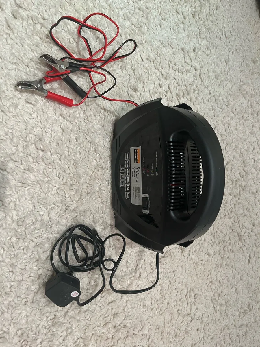 Battery Charger - Image 3