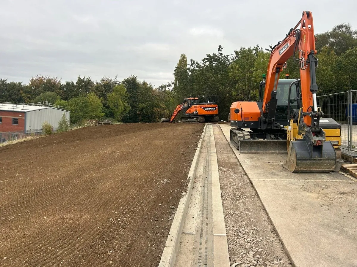 Owner operator machine, Hire available - Image 2