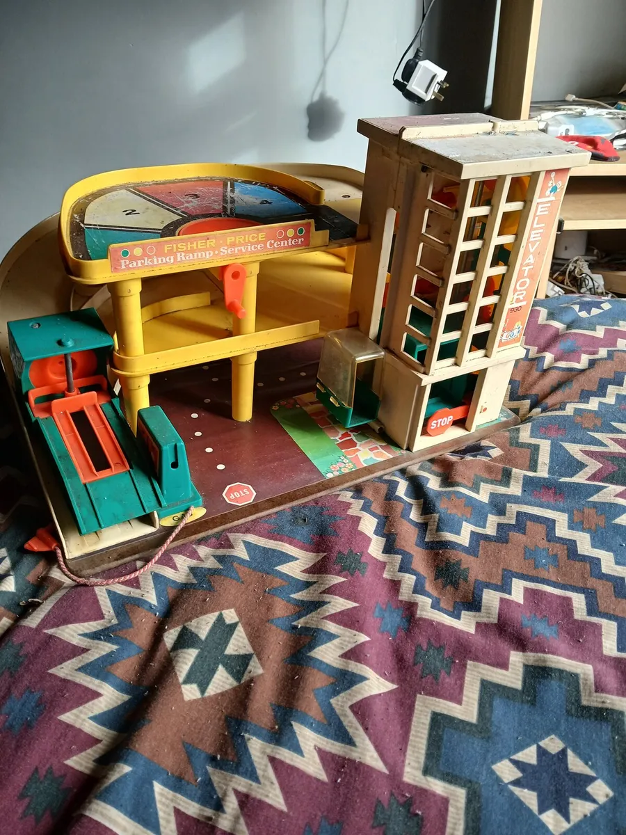 Fisherprice vintage garage - Image 1