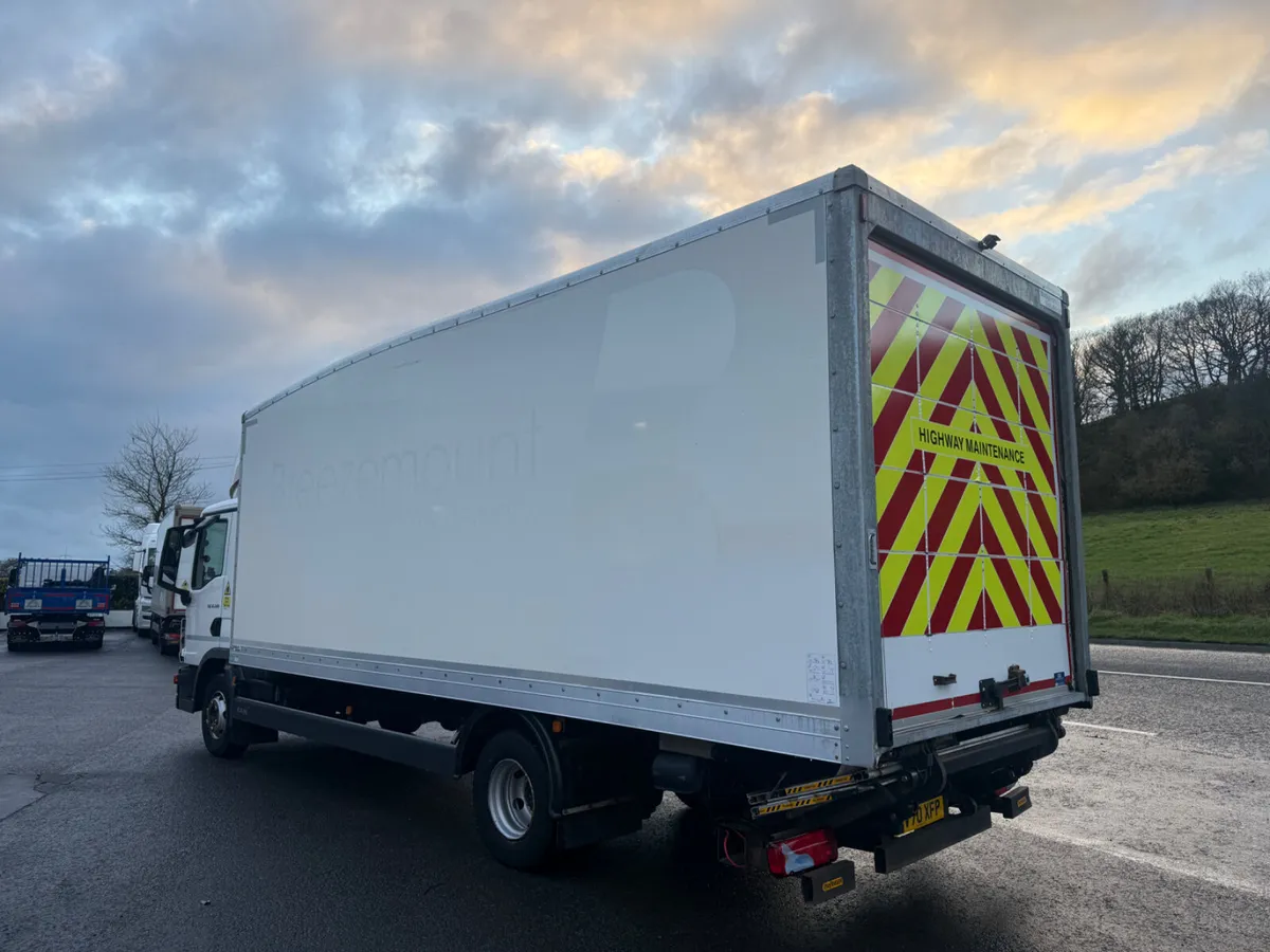 MAN TGL 12.220 REAR AIR SUSPENSION - Image 4