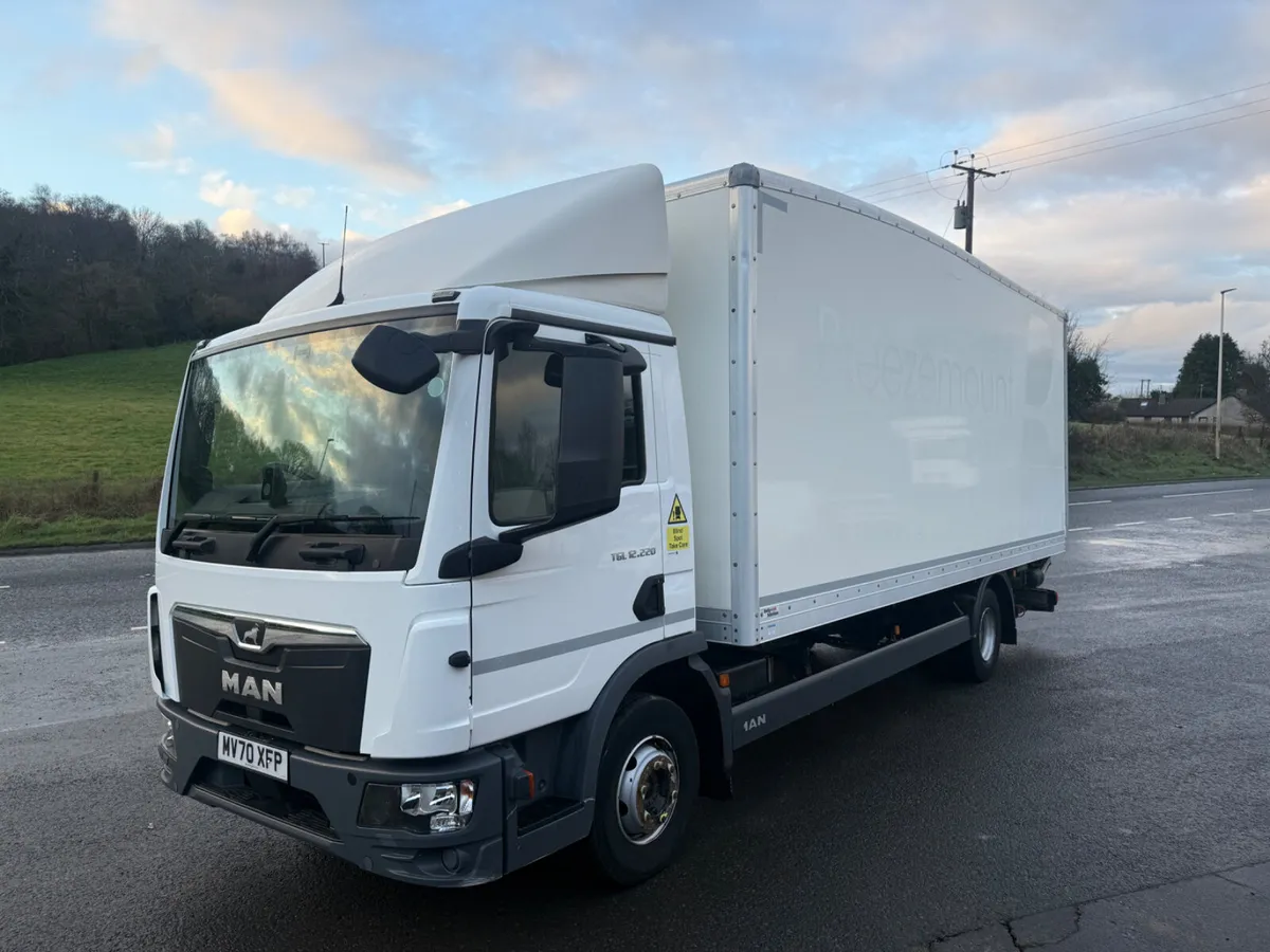 MAN TGL 12.220 REAR AIR SUSPENSION - Image 1