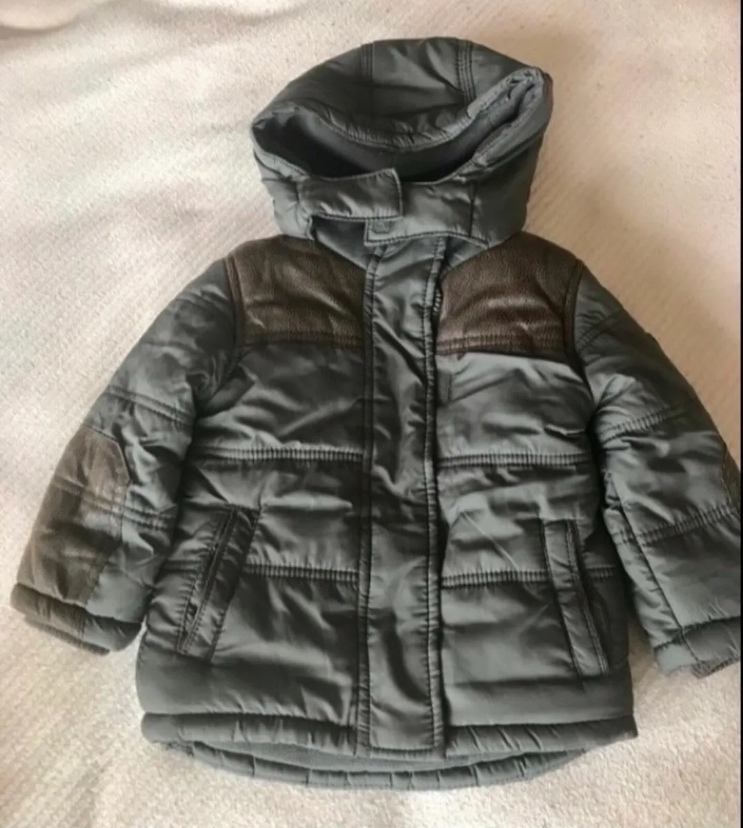 Winter jacket 9-12 months - Image 1