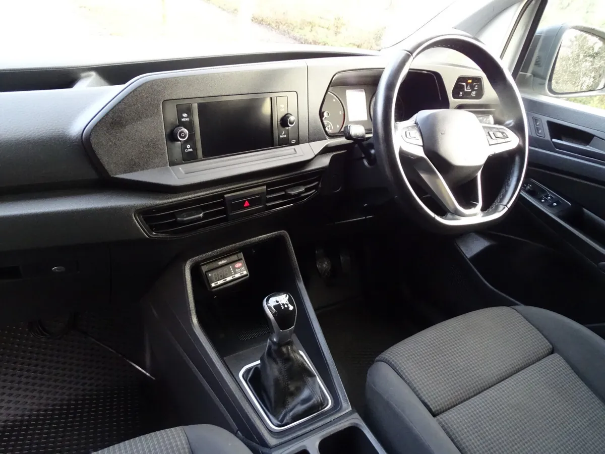 2023 Volkswagen Caddy Refrigerated Van - Image 4