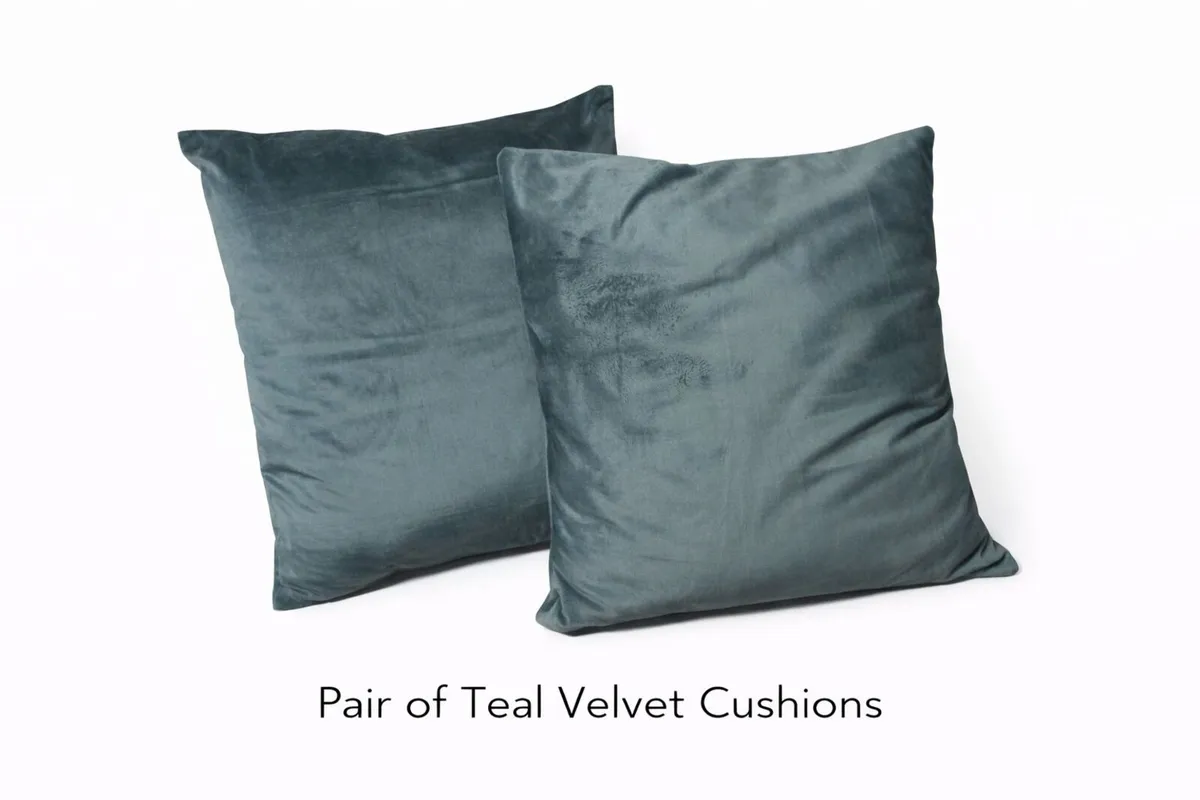 Pair of Teal Velvet Cushions – 50x50cm