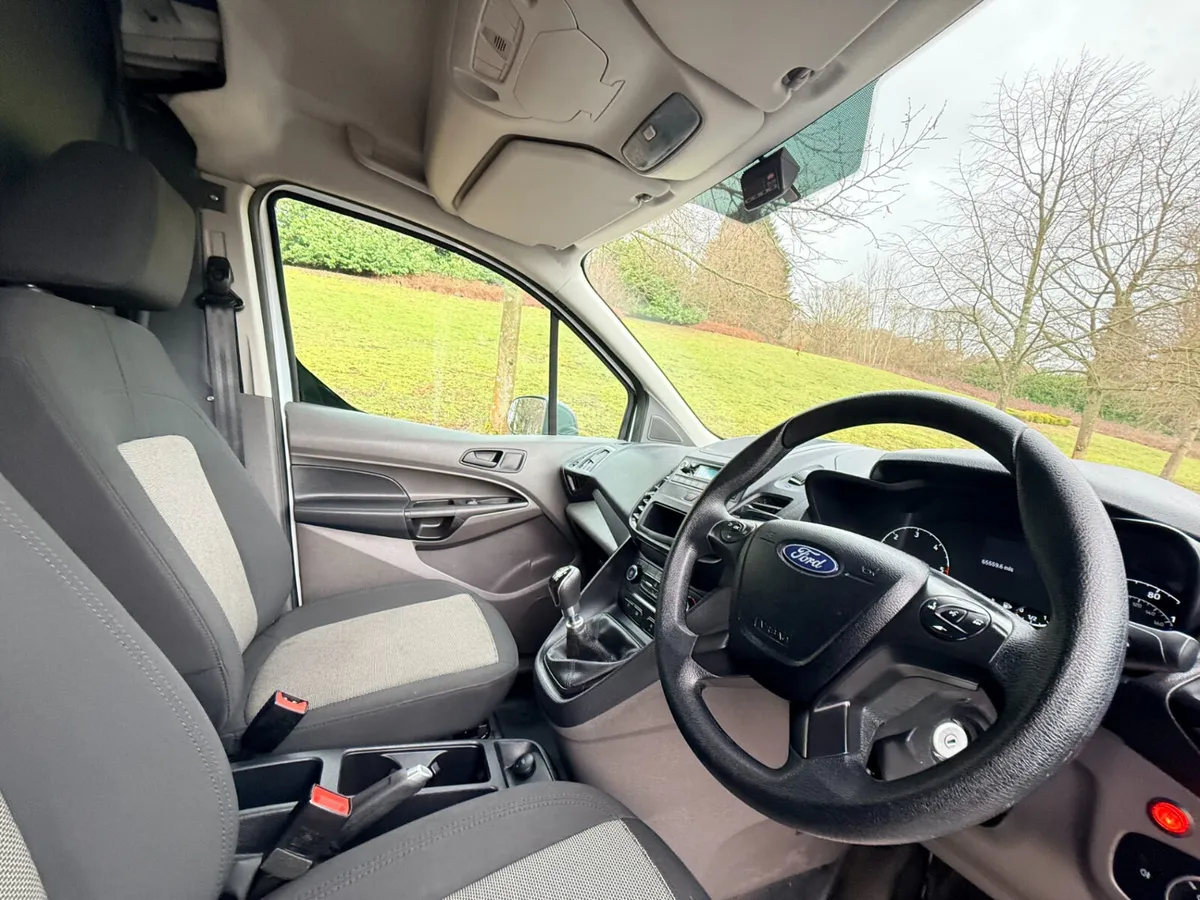 2022 Ford Transit Connect Refrigerated Van - Image 4