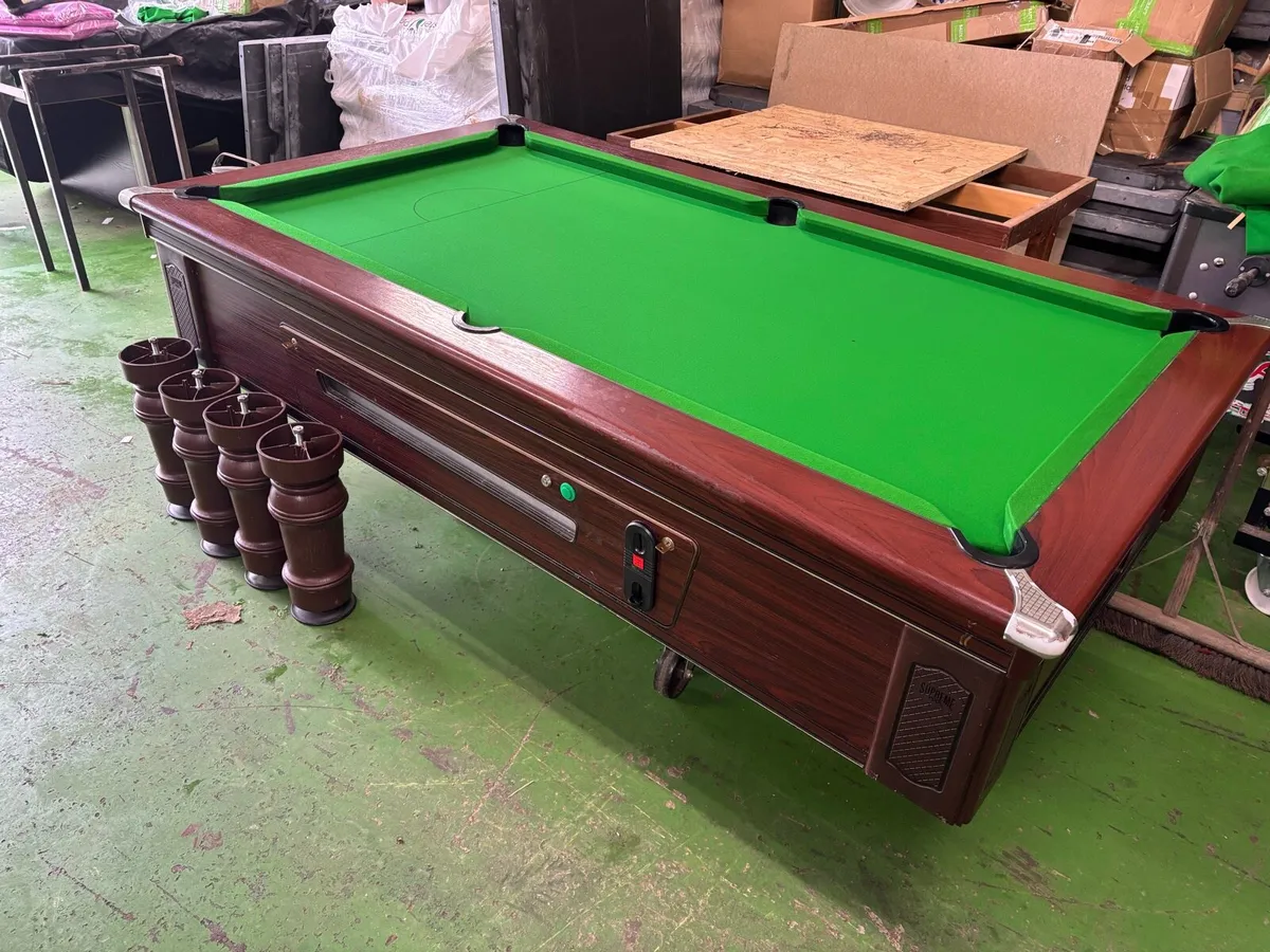 Pool table