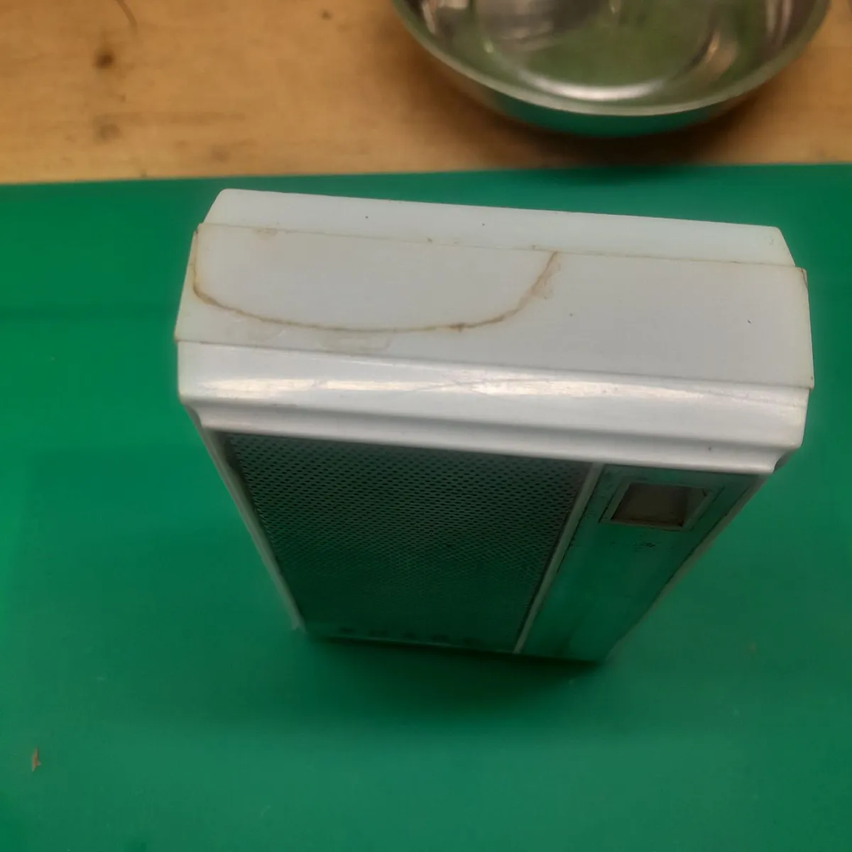 Radio Sharp Solid State 6 Transistor BP-101 - Image 2