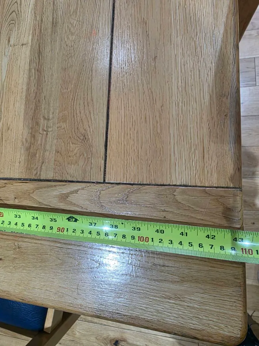 Kitchen table and 8 chairs solid oak - Image 3