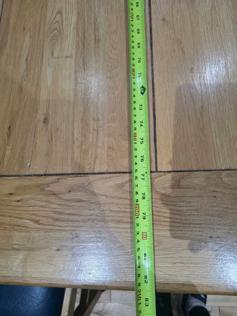 Kitchen table and 8 chairs solid oak - Image 4