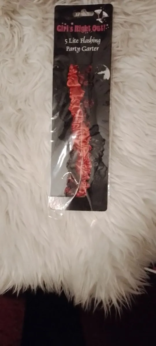 Crossdresser? Lingerie.leatherlook wigs etc - Image 1