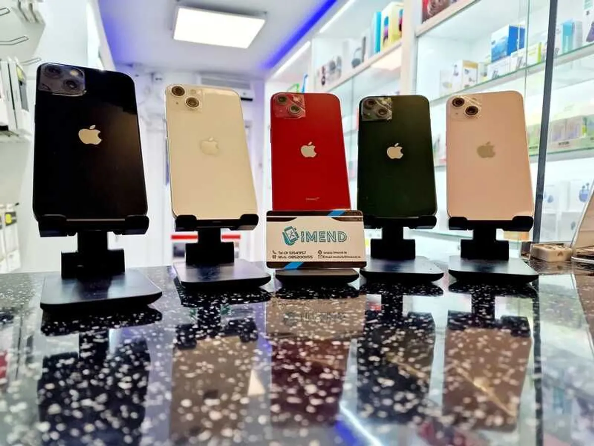 Iphone 13 Iphone 13 Iphone 13 Iphone 13 - Image 1