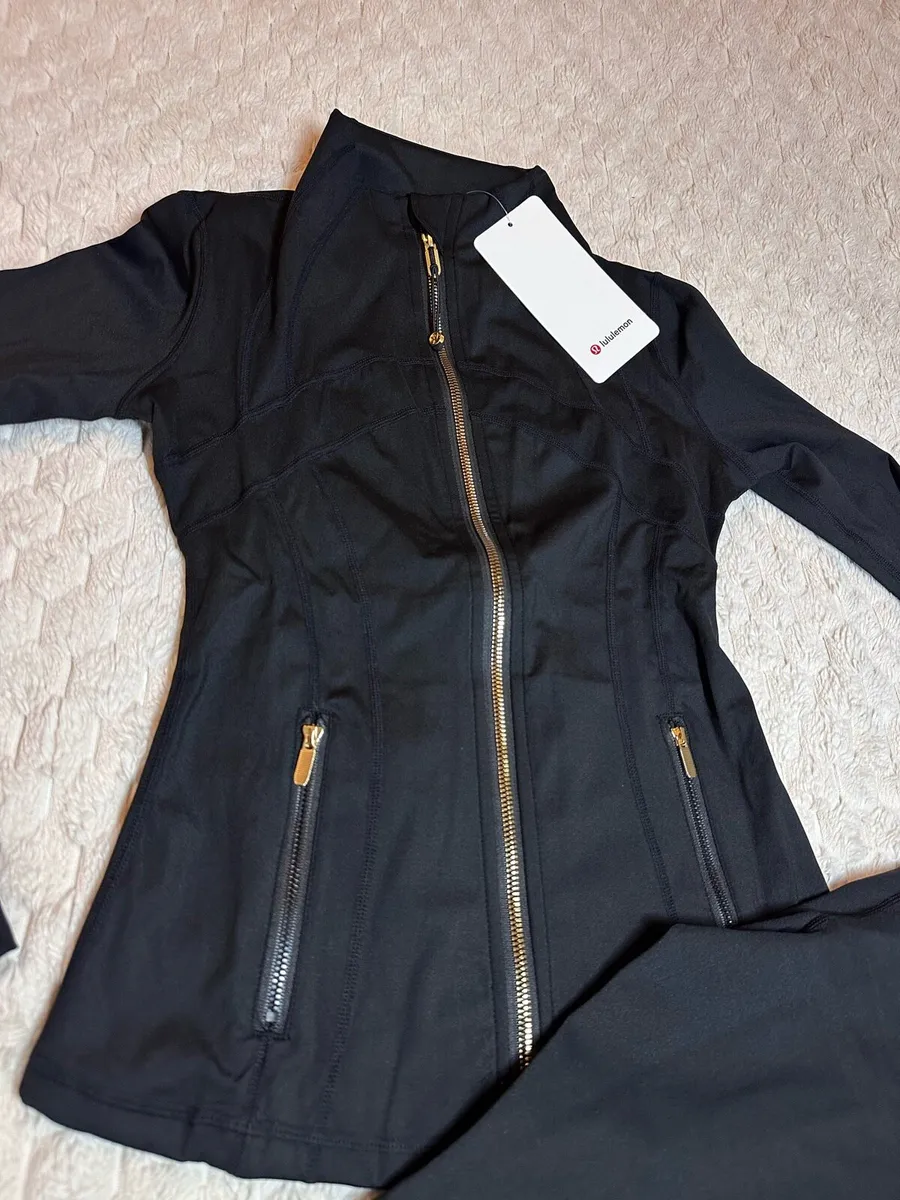 Lululemon Define Set - Image 2