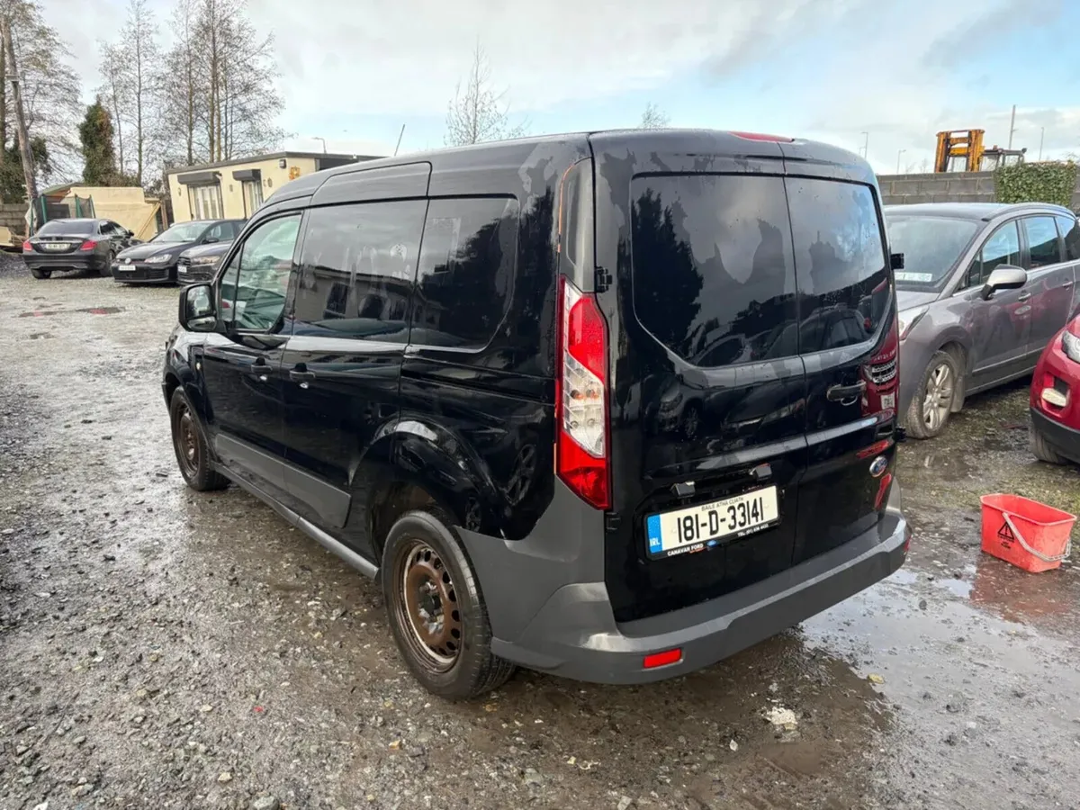 2018 Transit Connect Lwb 1.5 diesel light damage - Image 2