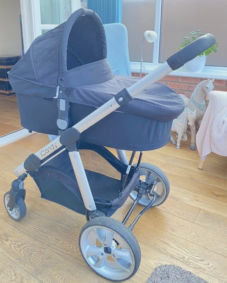 ICandy Apple 2 Pear push pram & carry cot - Image 1