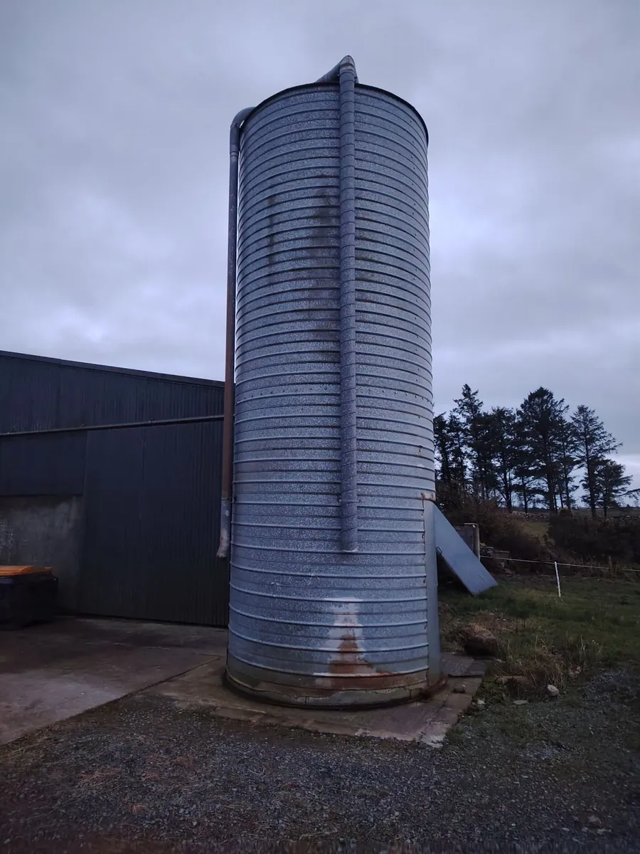 Meal bin/silo - Image 1