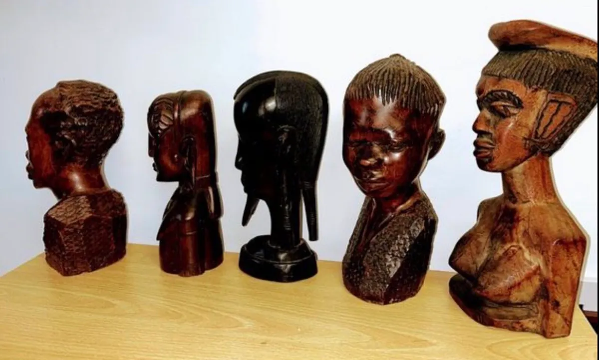 Vintage set of 5 African Tribal Busts - Image 2