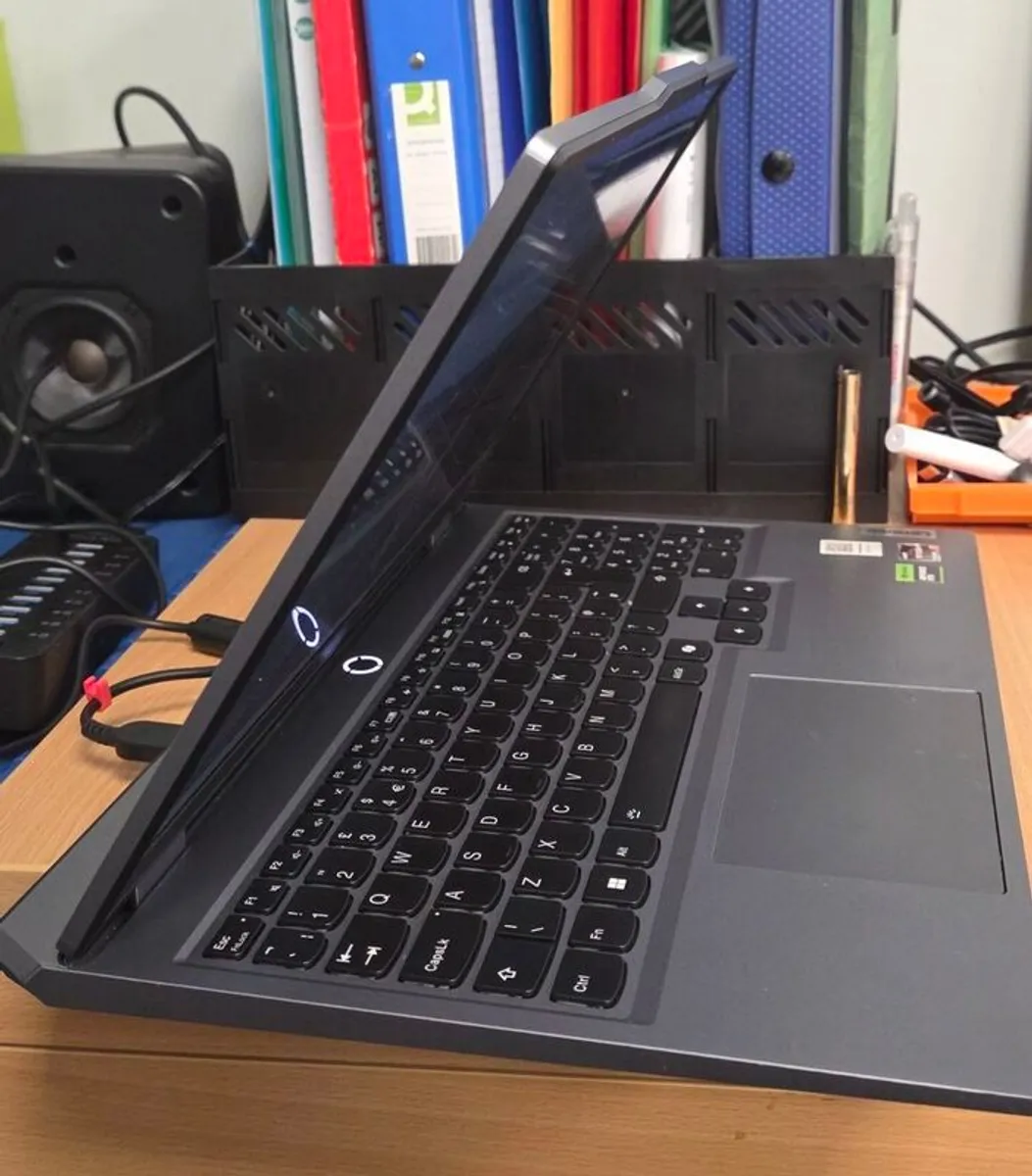 Lenovo Loq 15arp9 15.6" Gaming Laptop Amd Ryzen 7 64gb Ram 2tb Ssd Rtx 4060 - Image 2