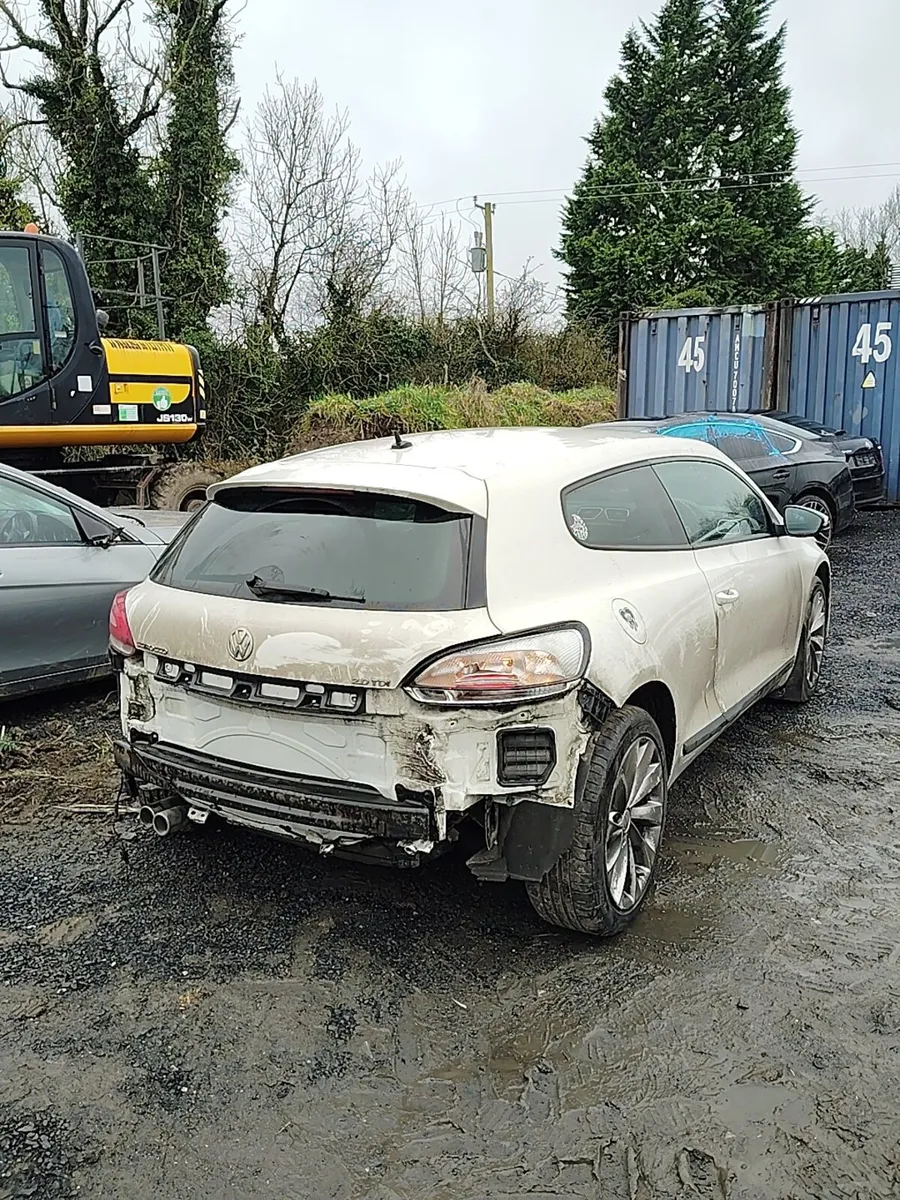 Breaking vw Scirocco 2011 2.0tdi cfg lb9a - Image 4