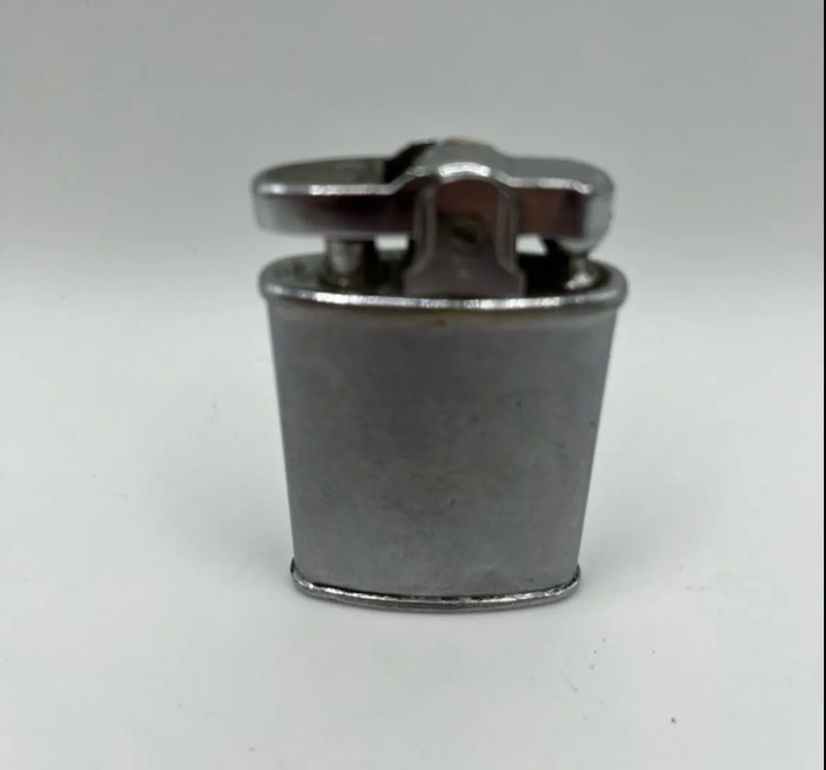 Vintage Ronson Lighter from 1940s - Image 2