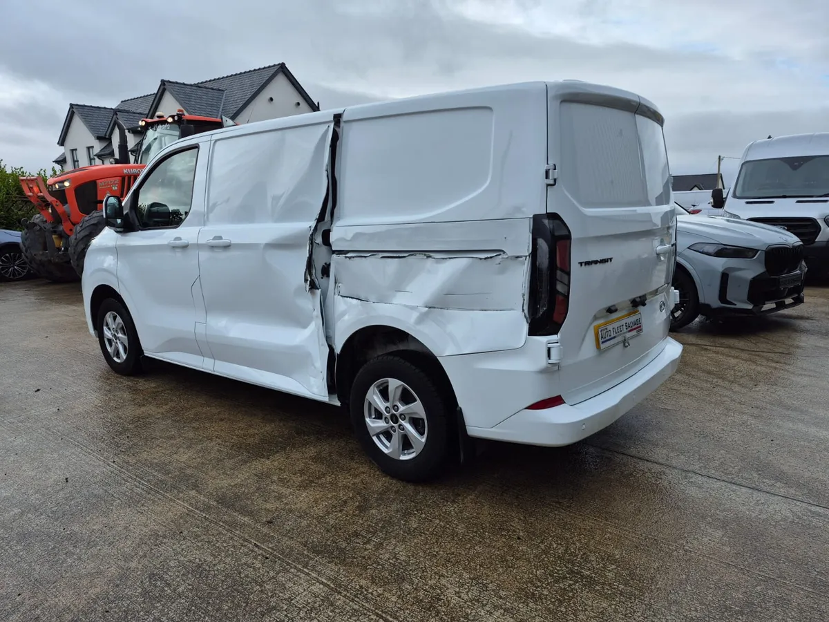 2025 FORD CUSTOM LIMITED 2.0 TDCI 140 BHP - Image 4