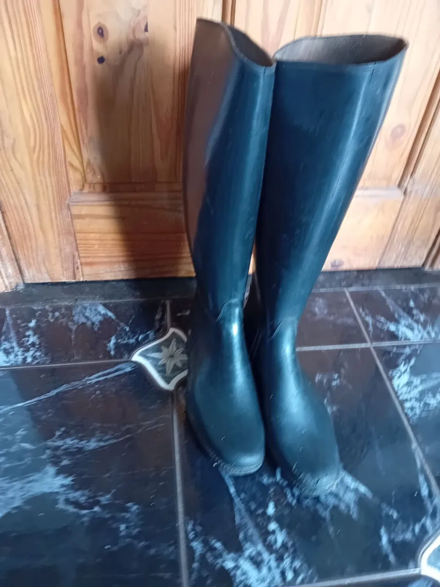 Black riding boots - Image 2