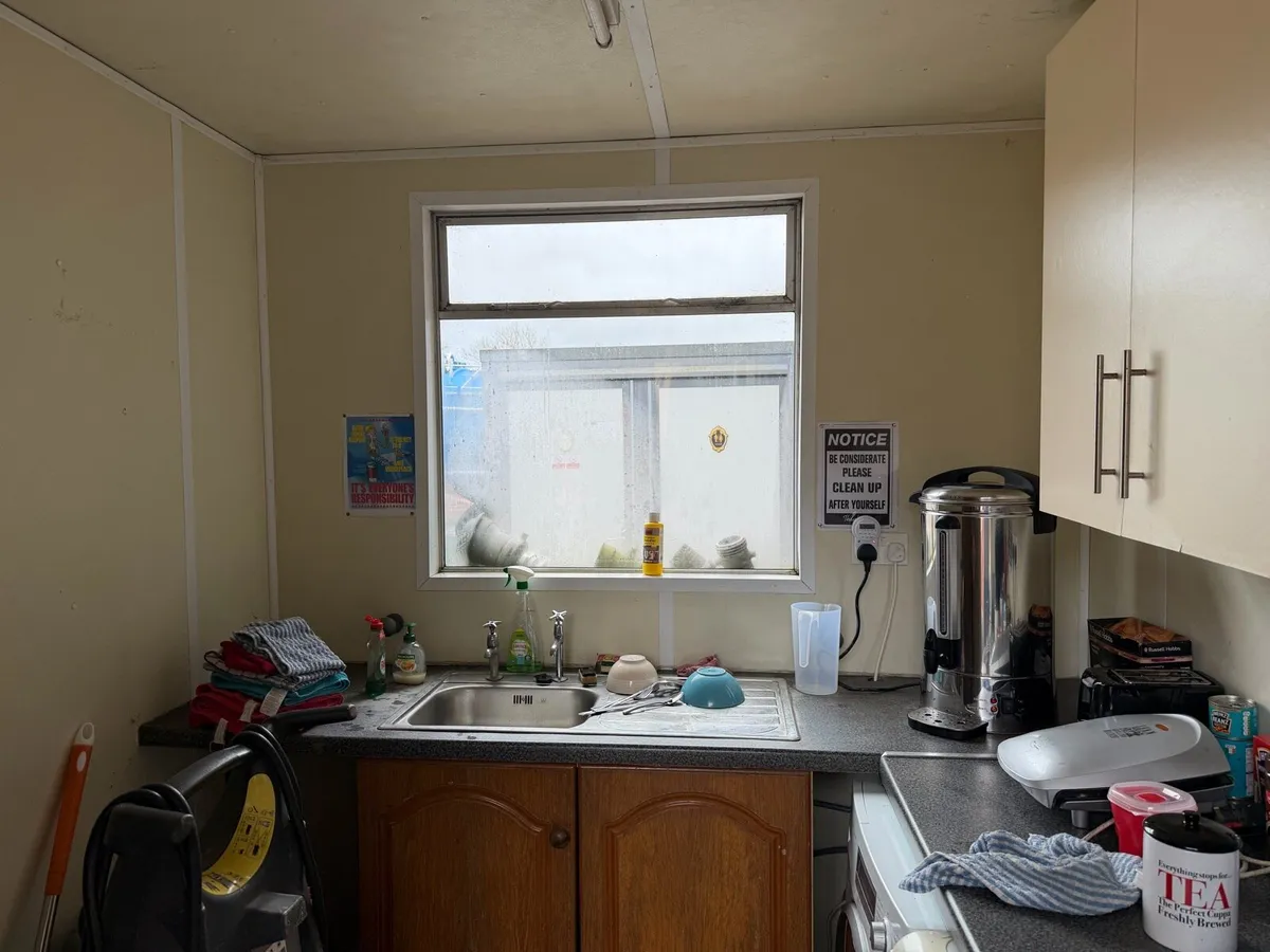 Secure site office cabin - Image 2