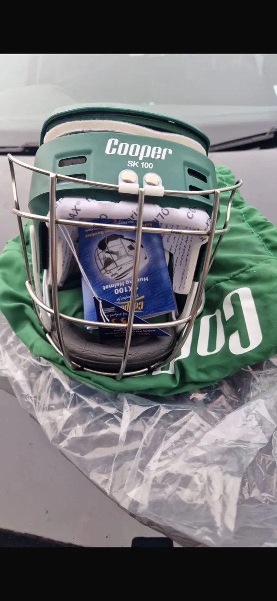 Cooper helmet sk100 - Image 1