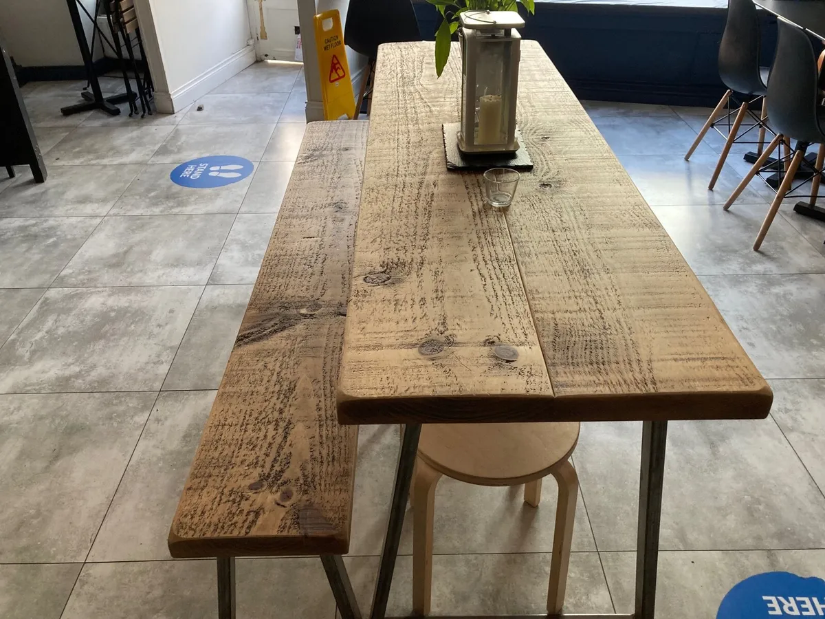 Cafe table and bench - Image 3