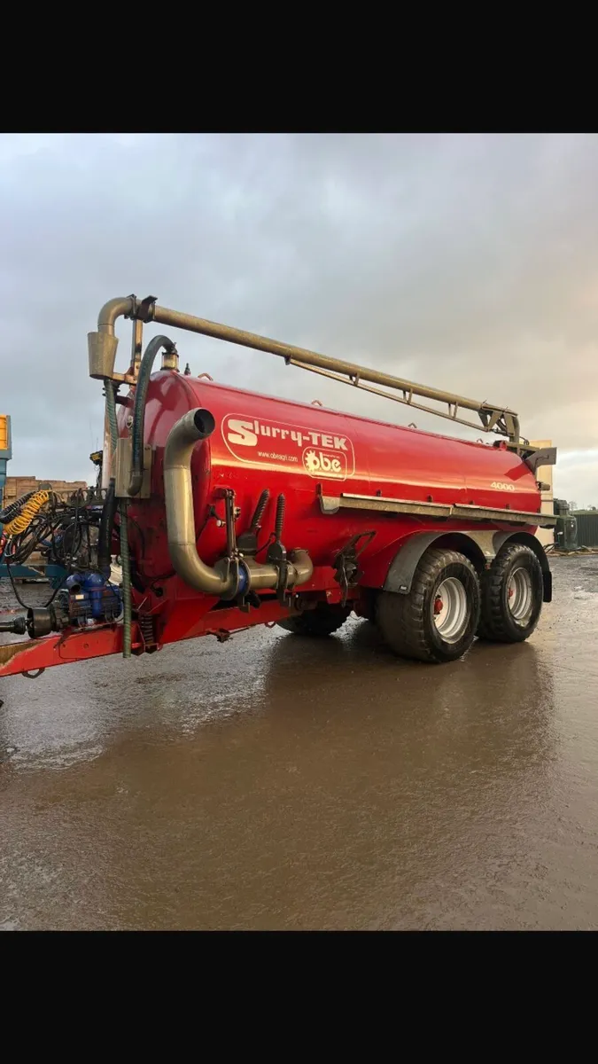 4000Gallon Tanker - Image 1