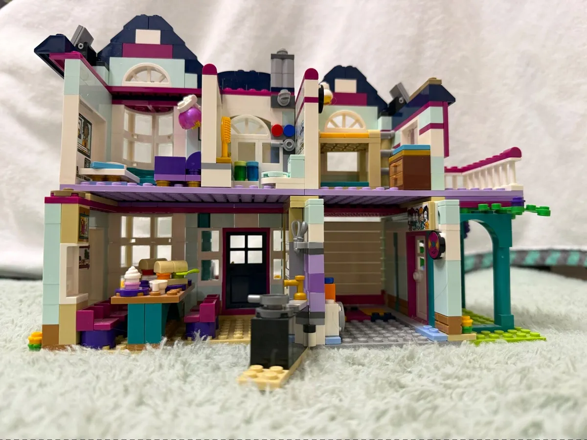 LEGO Friends Andrea’s House - Image 1