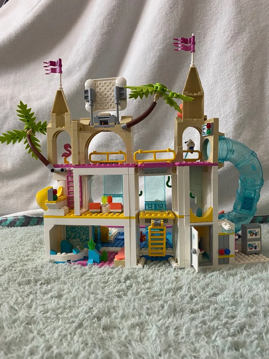 LEGO Friends Waterpark - Image 2