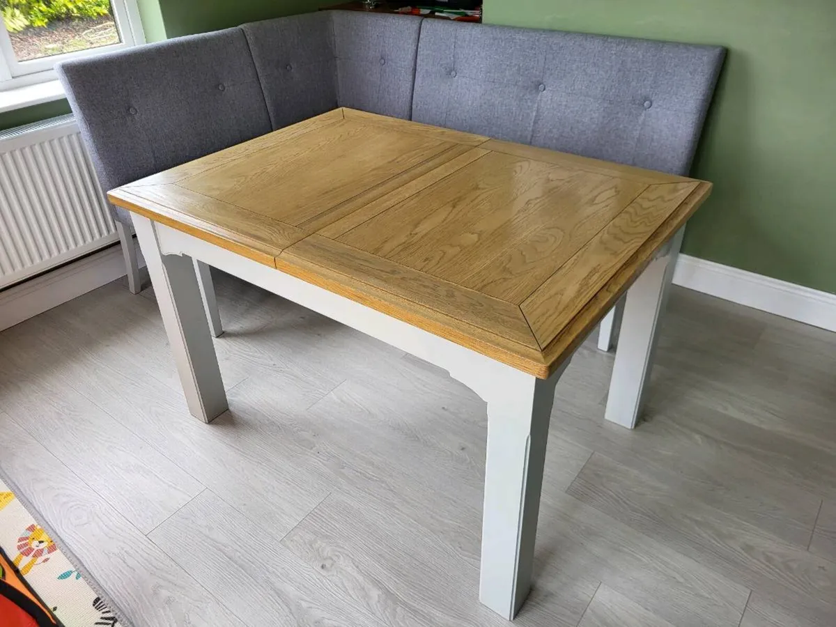 Extendable Dining Table - Image 1