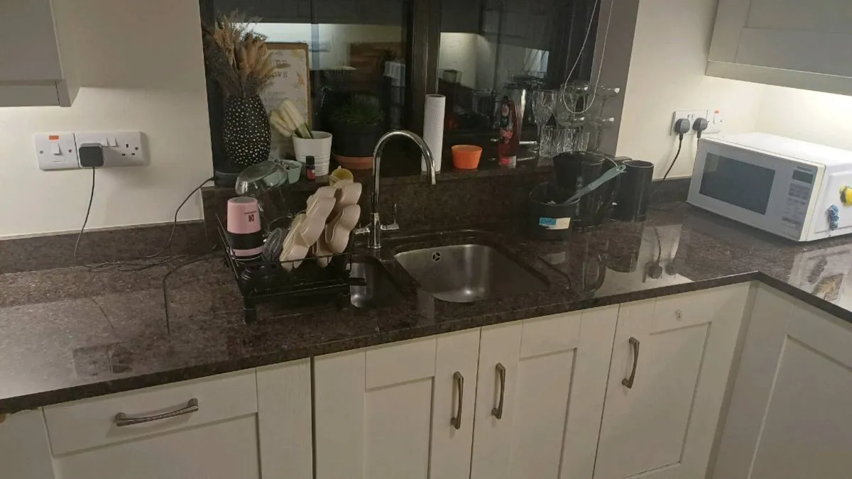 Kitchen - Image 4