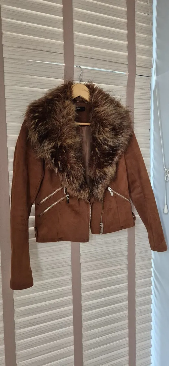 Jacket with fur collar size S - Image 1