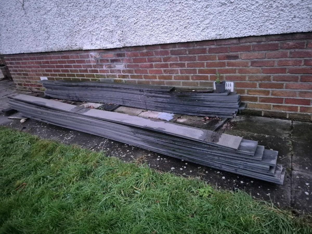 Composite decking - Image 1