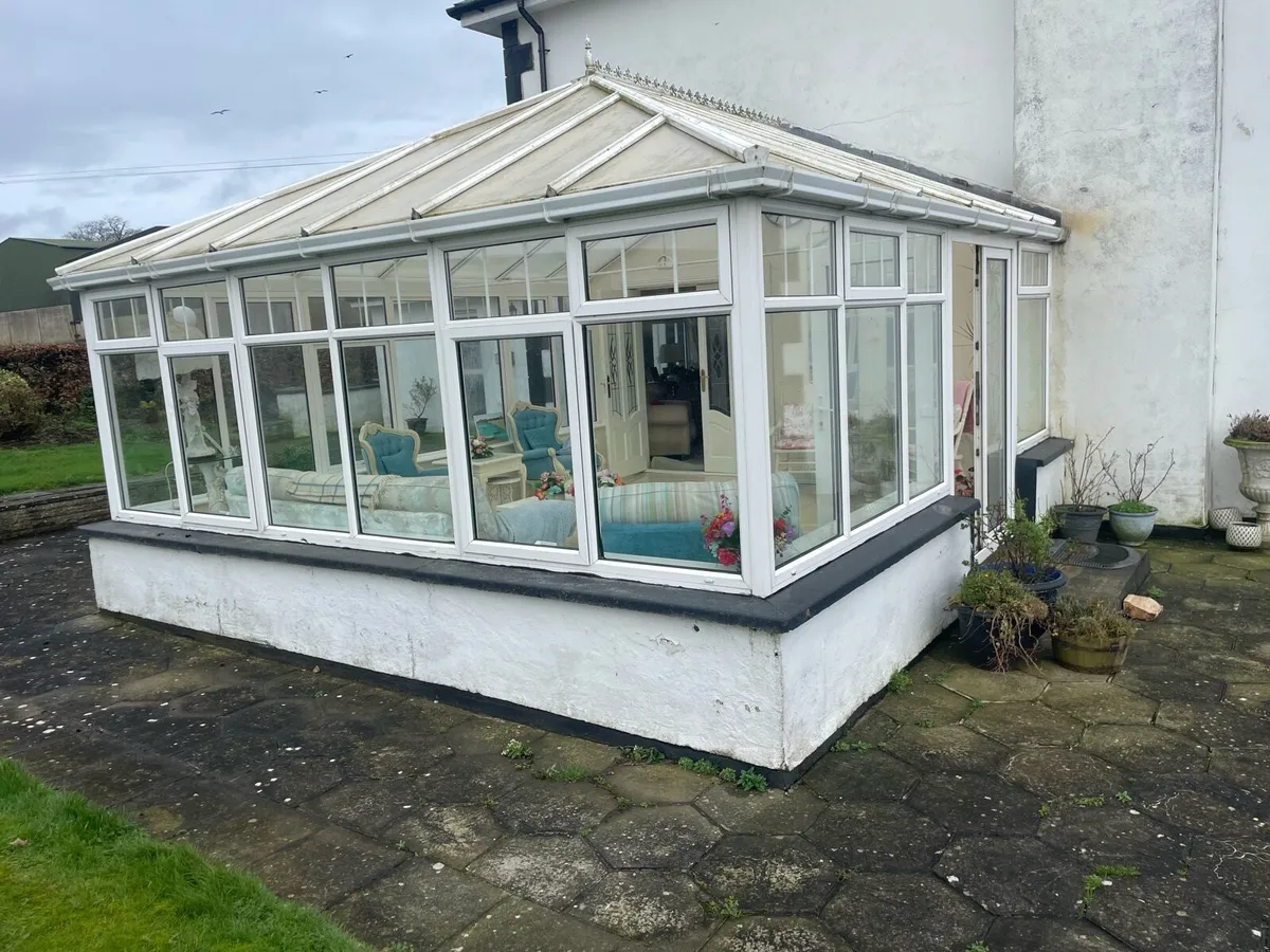 Conservatories. - Image 2