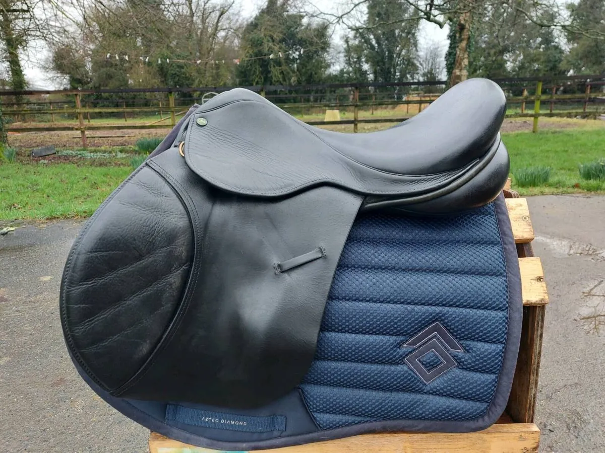 IDEAL GAZELLE JUMP GP SADDLE - Image 1
