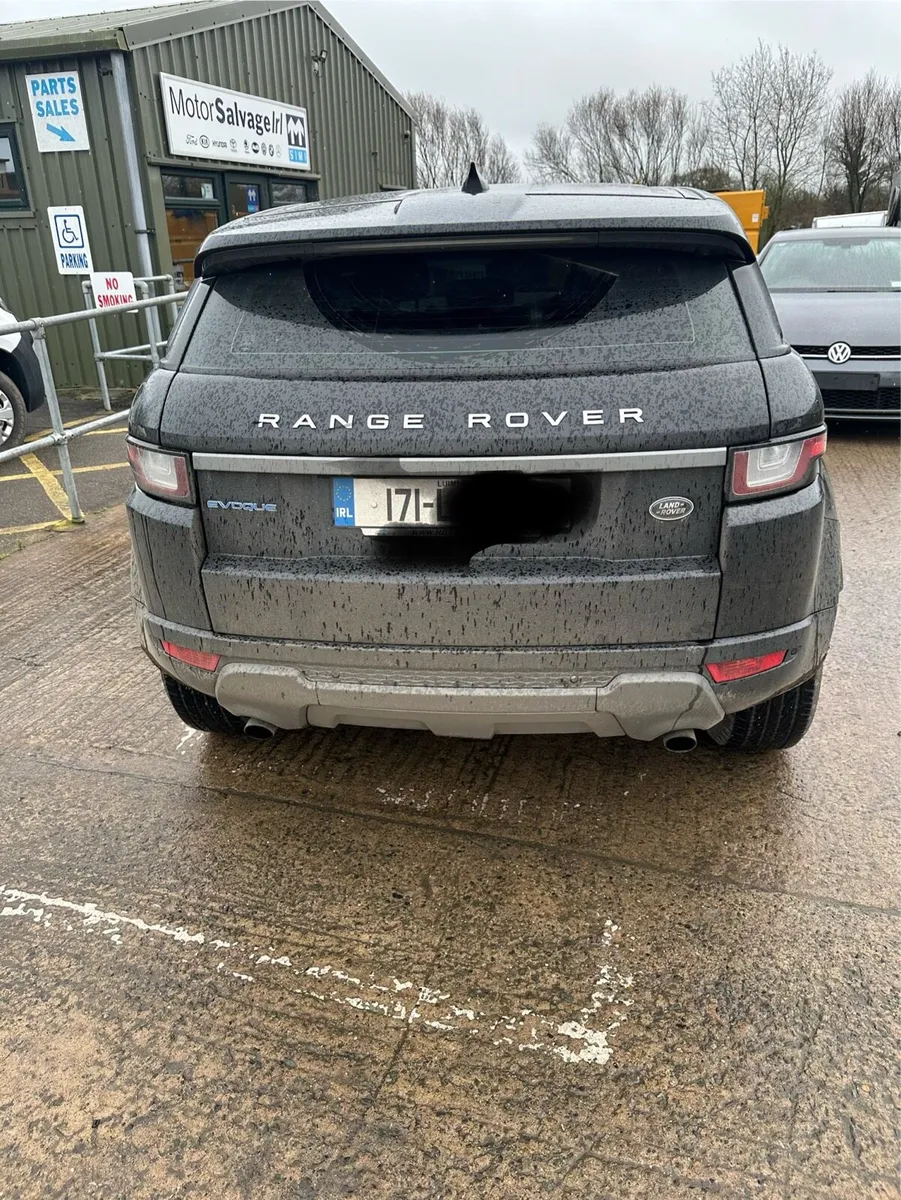 2017 Evoque diesel manual ( not crashed) - Image 2
