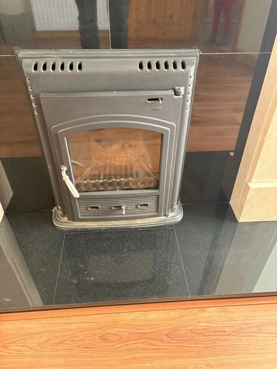Fireplace & Stove - Image 3