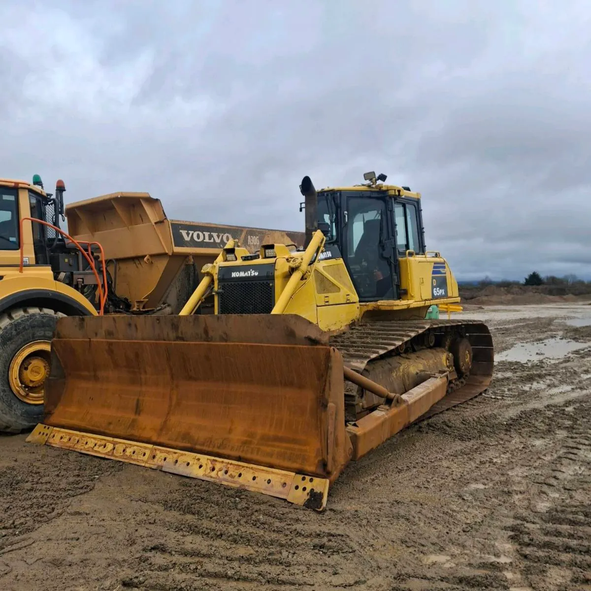 Komatsu D65PX-16 year 2010 - Image 4